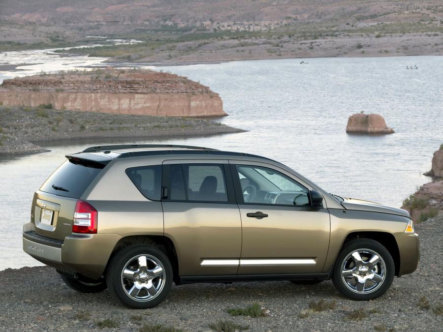  Jeep Compass Limited 2007 года  (фото 9 из 22)